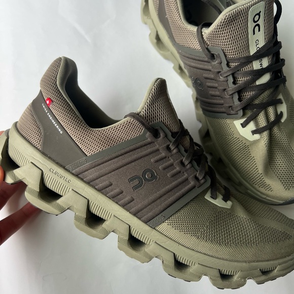 On cloud Running Men\'s Athletic Shoes in Olive Green and Khaki main image 4